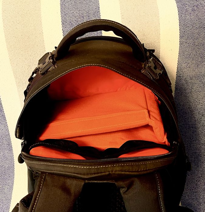 Rucsac foto-video Vanguard