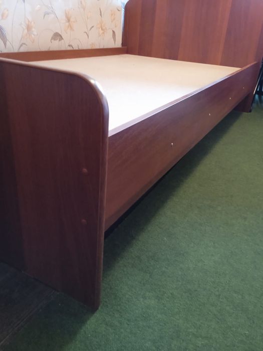 Кровать односпальная