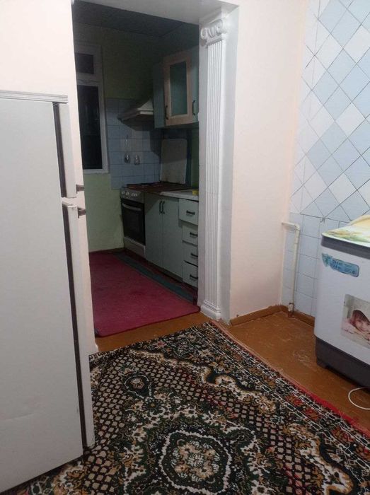 Qizarga kunlik oylik ijaraga kvartira bor. Bezxazayka