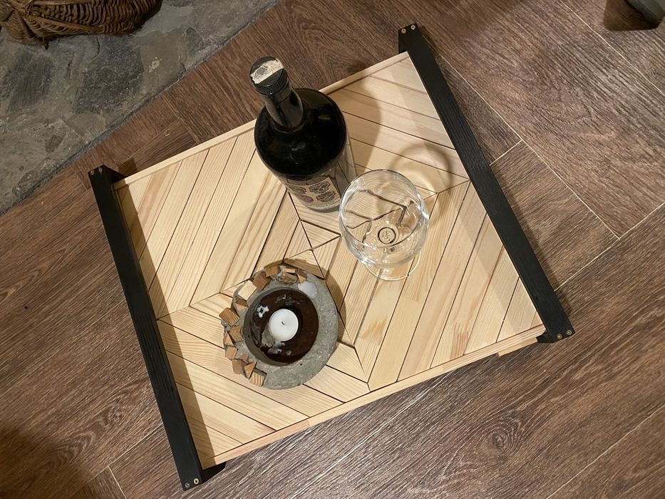 Поднос, който впечатлява – артистична ръчна изработка