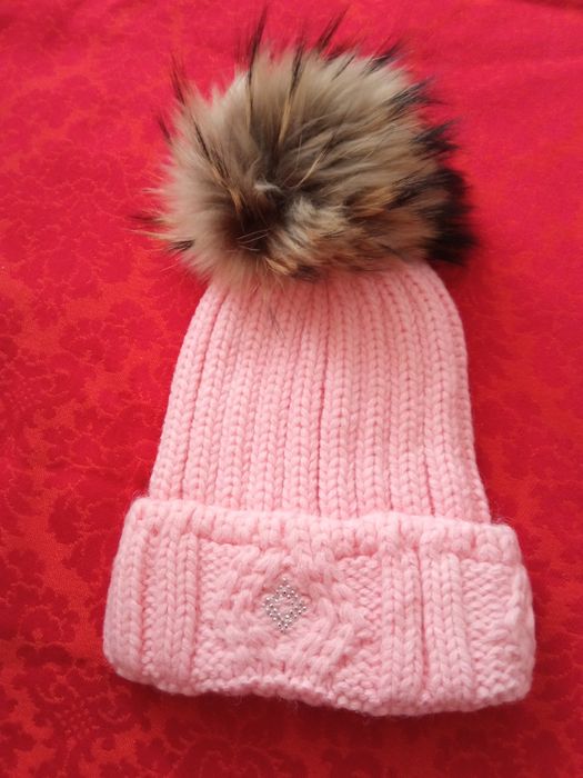 Продам новые детские шапочки для девочек