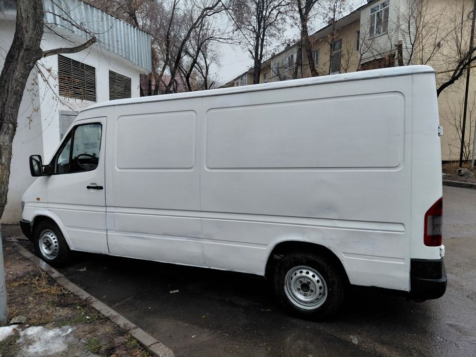 Мерседес бенц спринтер 1996г.в объем 2.3м