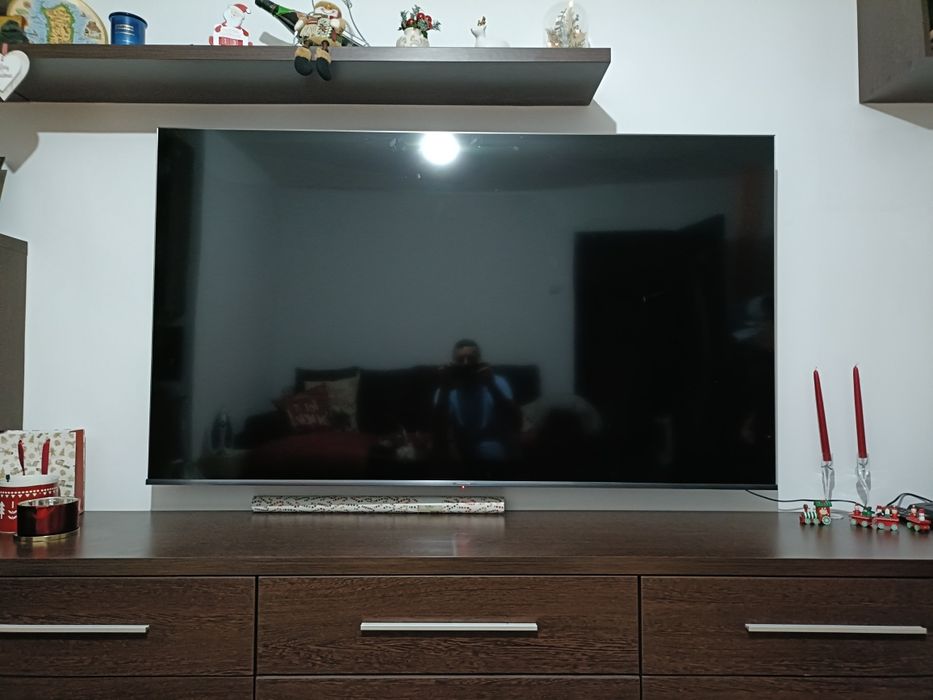 TV Hisense 75" ecran defect