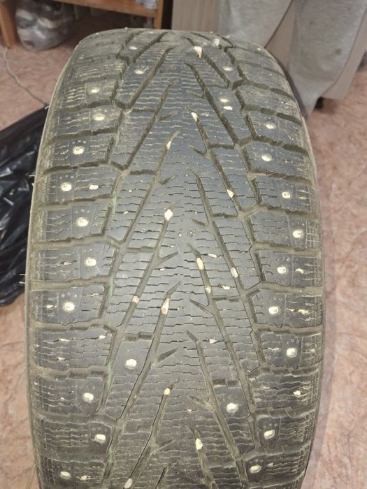 Зимние шины комплект