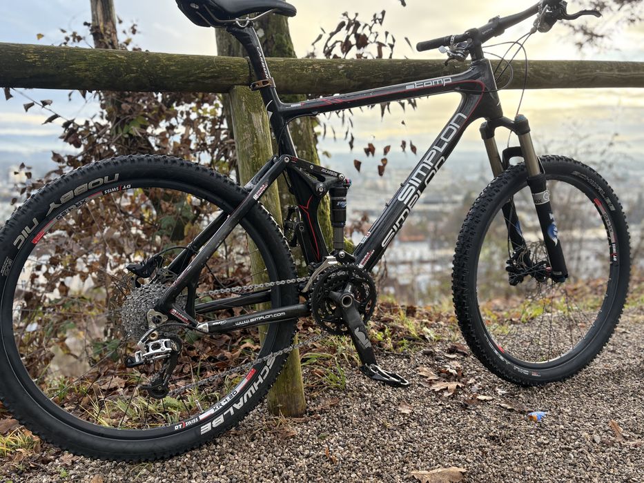 Simplon stomp full carbon ,fox