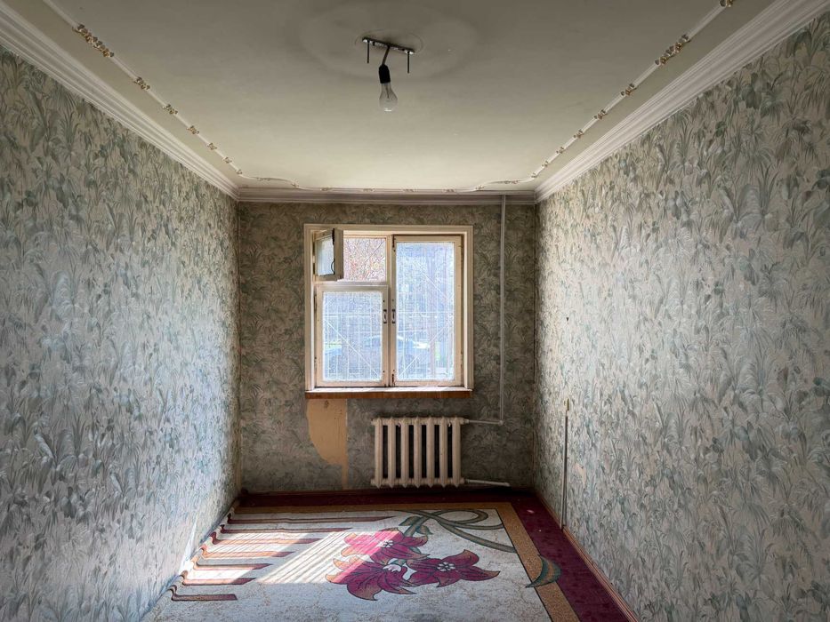 Ипотека! Фархадский рынок 3/1/4 без ремонта 2 полисадника 2 подвала