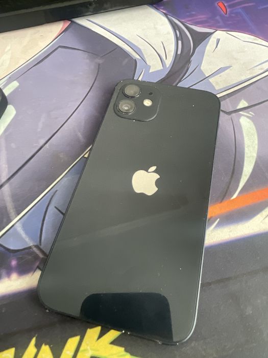 iPhone 12 заблокированный