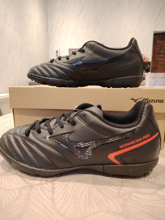 Нови детски стоножки Mizuno