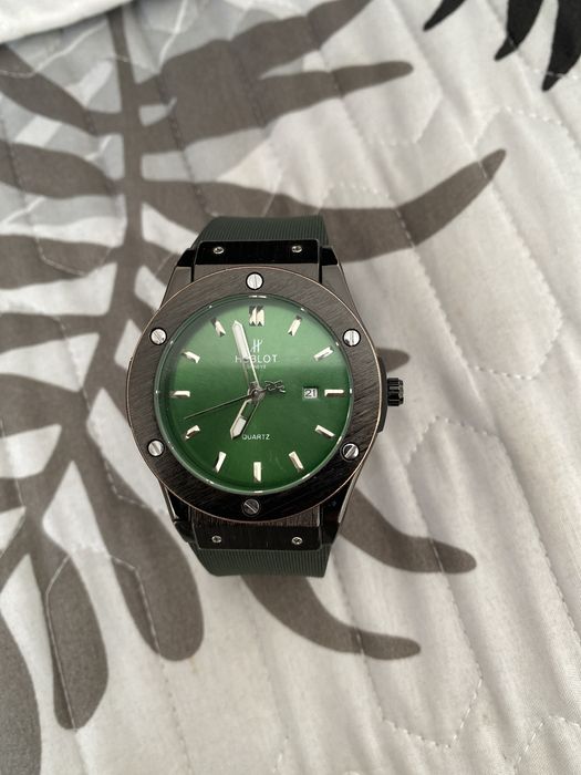 Продам  новые !!