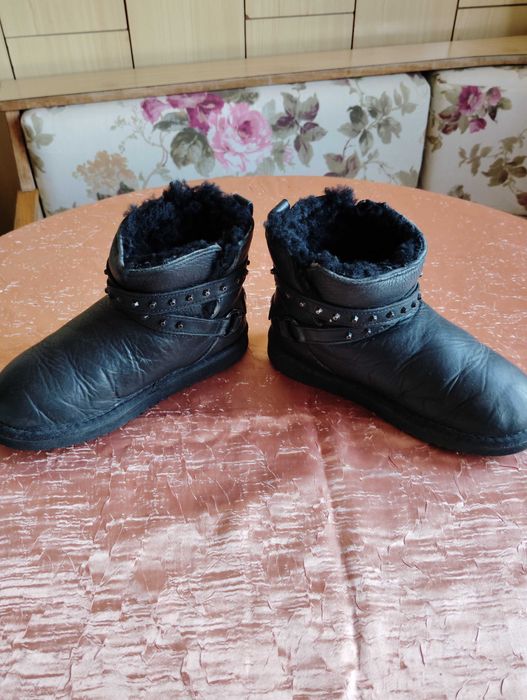 Детски топли ботички UGG за момиче естествена кожа