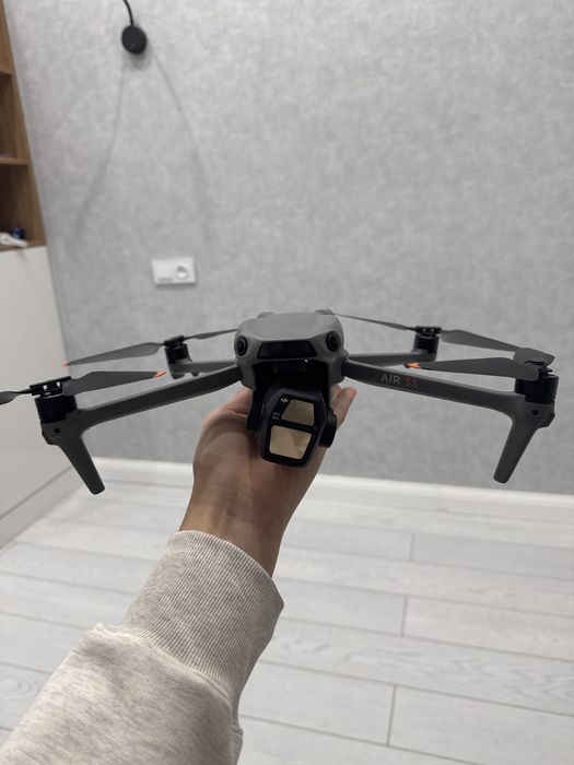 Дрон DJI AIR 3S в хорошем состояний