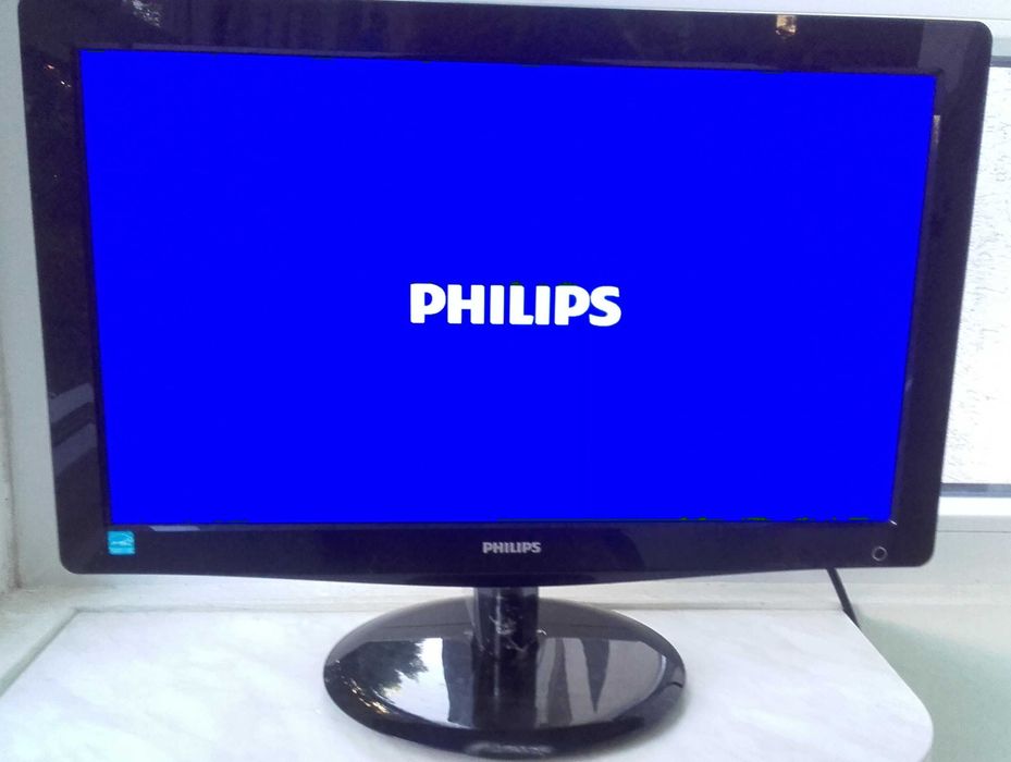Монитор Philips 196V3LSB - 18 инча