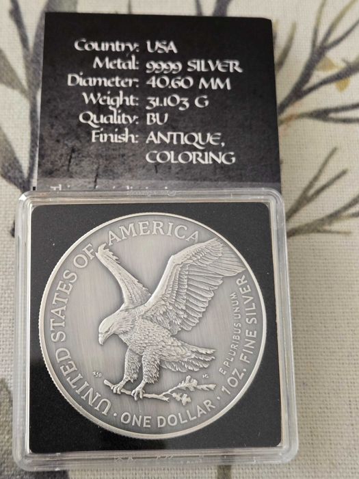 Цветни лимитирани сребърни  монети