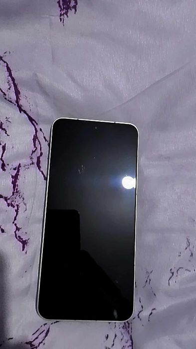 Xiaomi 15, sistem de operare HyperOS. Ca nou. Se fac poze și videoclip