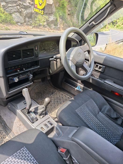 Toyota hilux surf