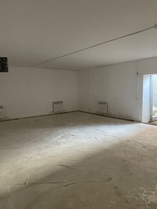 Помещение рядом рынок Эталон