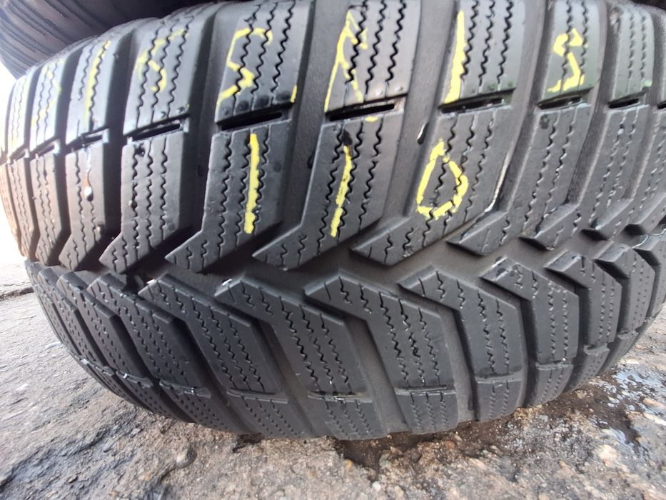 4 anvelope iarna 195/65r15 Vredestein Montaj Gratuit