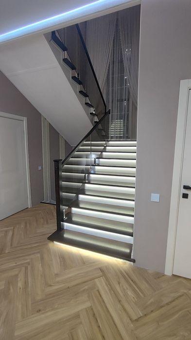 Лестница обшивка установка