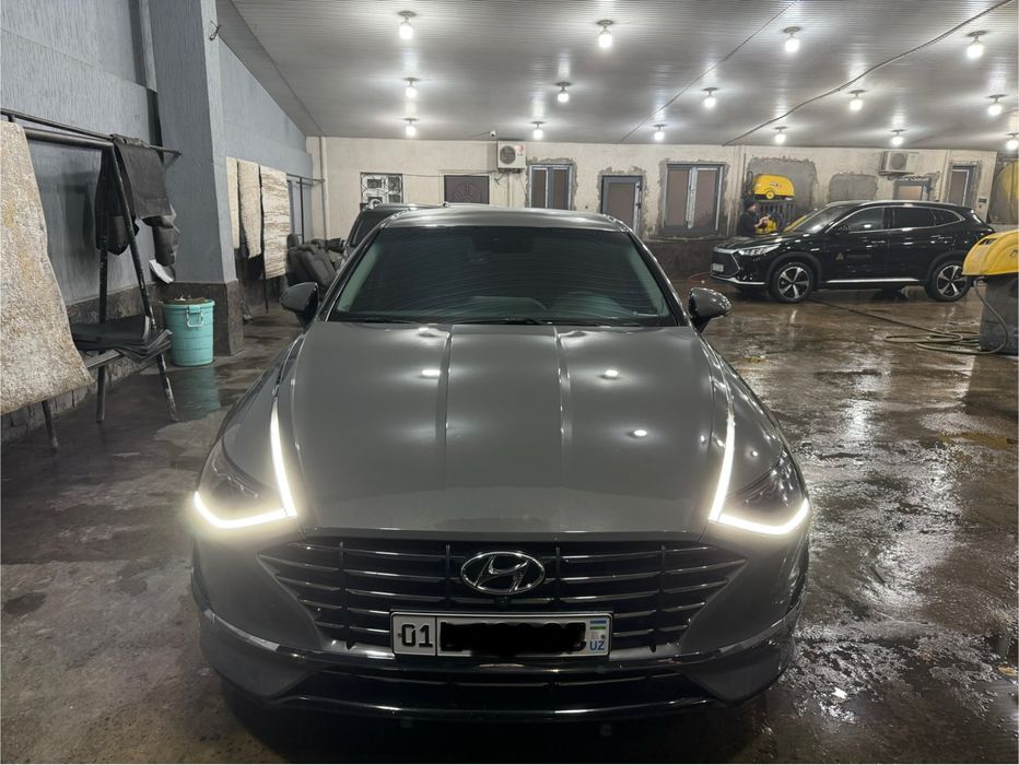 Hyundai Sonata sotiladi
