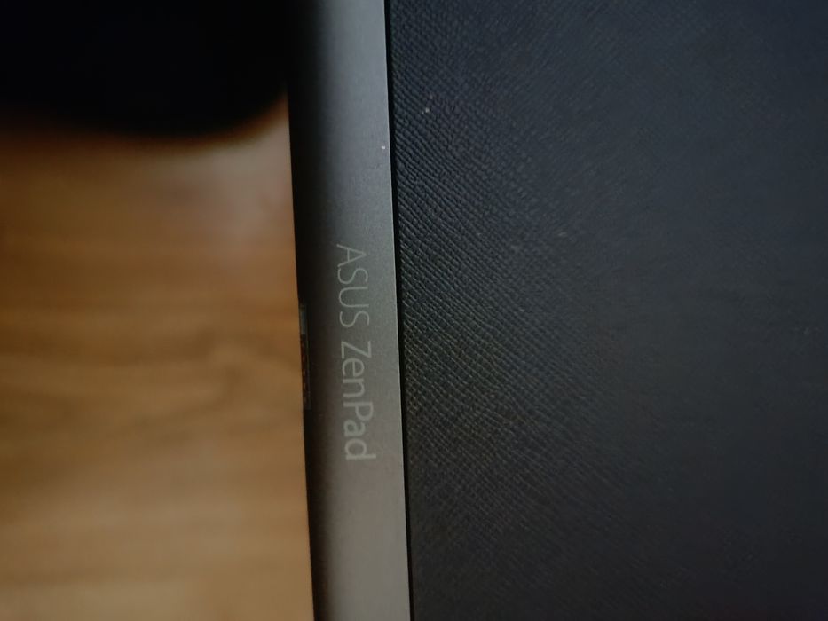 Asus zenPad 10 БЕЗУПРЕЧЕН.