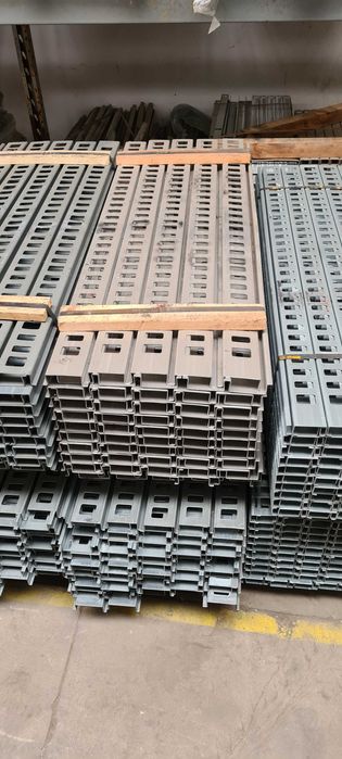 Montanti multiforo reglabil pentru cofraje 1M SET interior/exterior