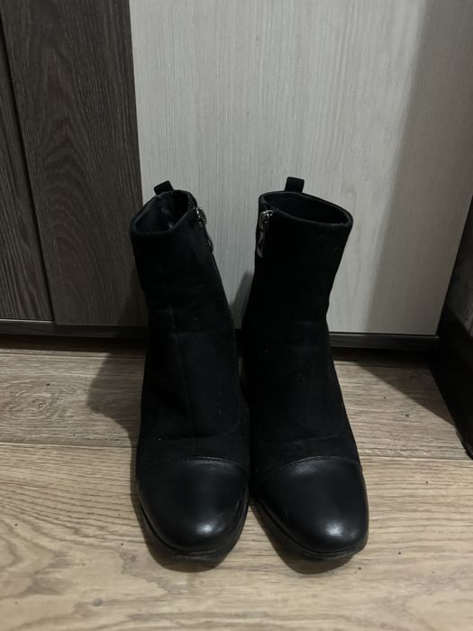Продам ботильоны 36 размер