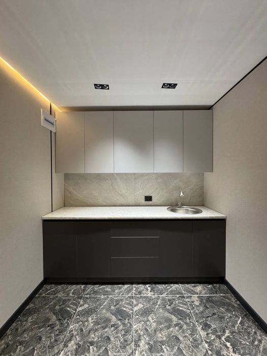 Продаю своя Новый Hi-Tech Office Ул.Мукумий Diet Cafe 100м2 1-линия