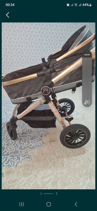 Дет коляска в отличном состояние