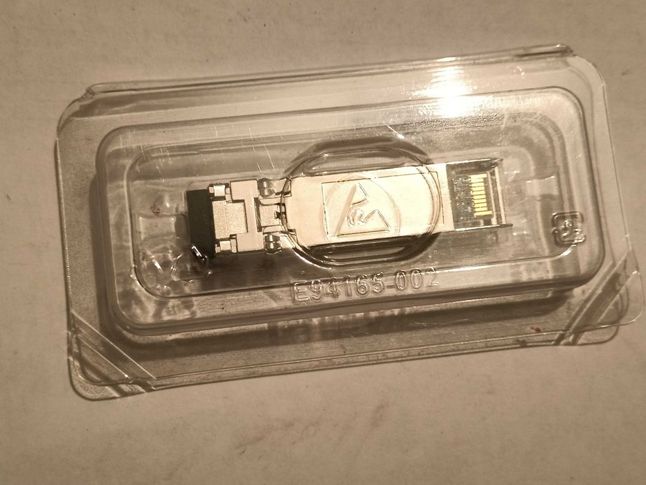 Продам оптический трансивер "Intel FTLX8571D3BCVI31".