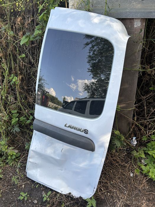 Задняя дверь Ларгуса (Largus)