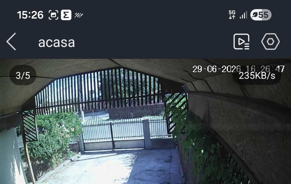 Casă de vânzare cu teren aferent