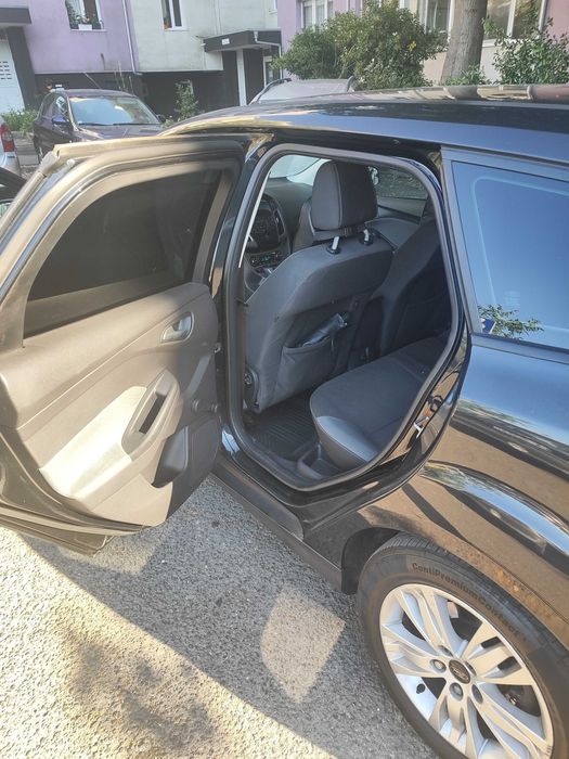 Продавам Форд фокус