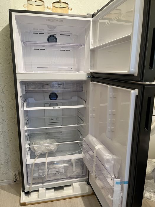 Продам новый холодильник!