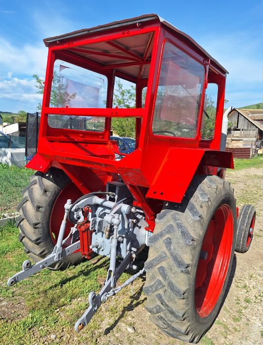Vand tractor UTB 650