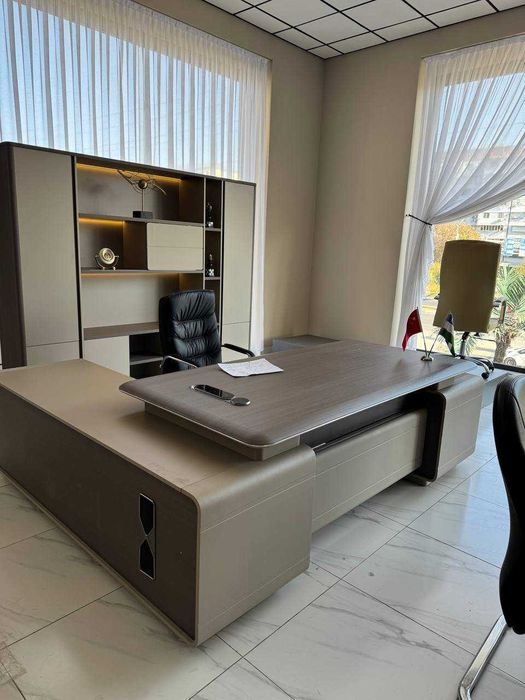 Стол рабочий для офиса