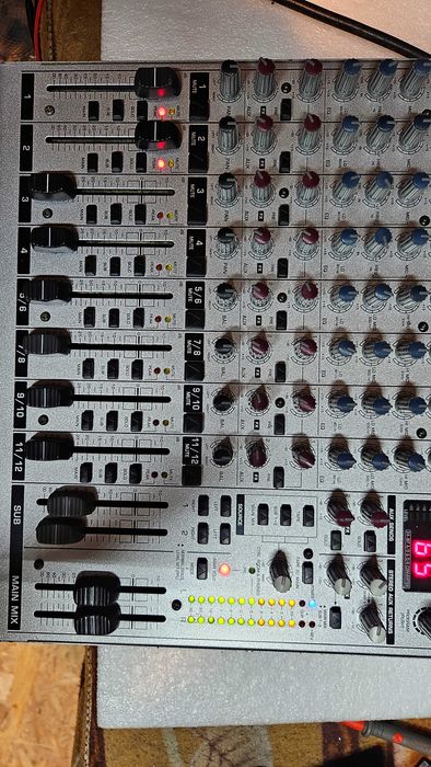 Behringer UB1622FX-PRO