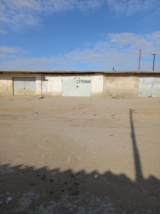 Гараж сотилади автобазани олдида