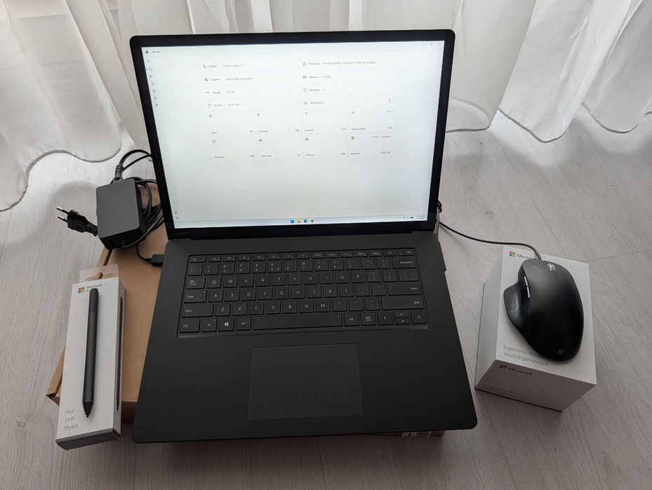 Microsoft Surface Laptop 4 (i7-1185G7, 32GB, 1TB)