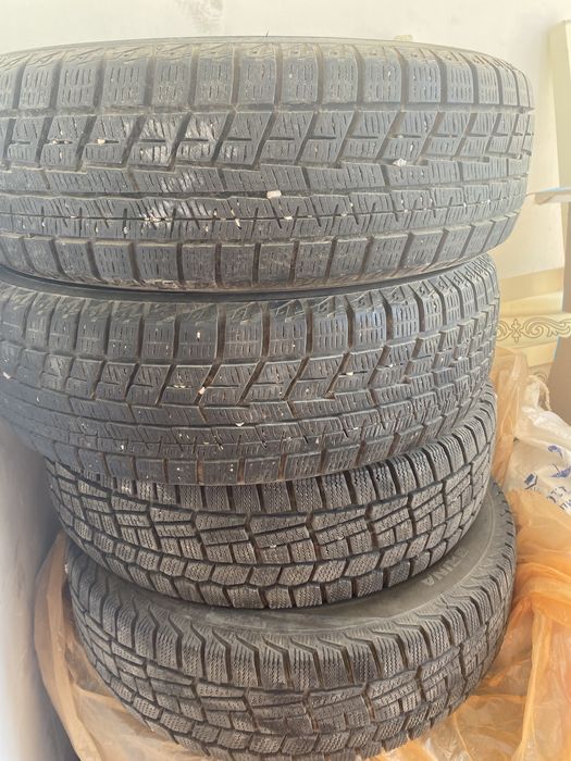 Шины 14 почти новые