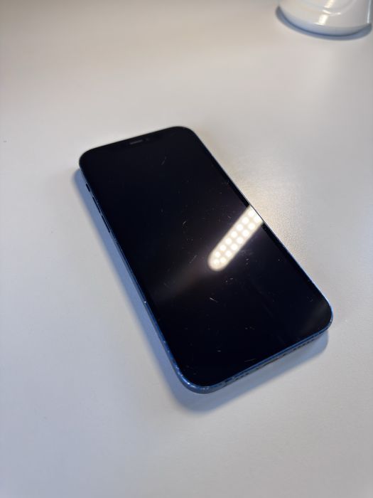 iPhone 12 64GB Син - 100% Батерия + Калъф + Протектор + Кутия