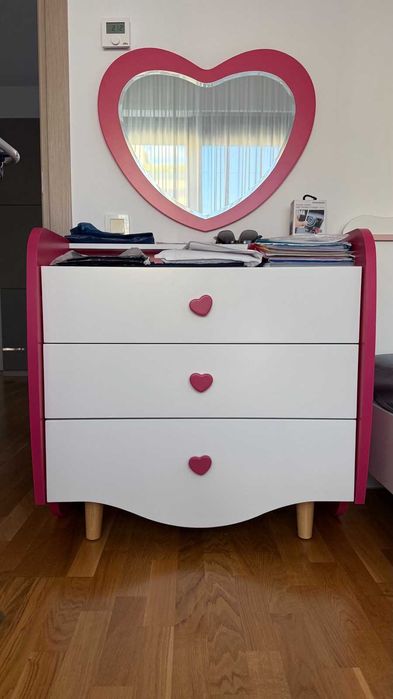 Dormitor complet roz, de copii- fete