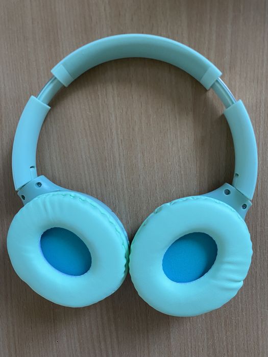 Продам новые наушники