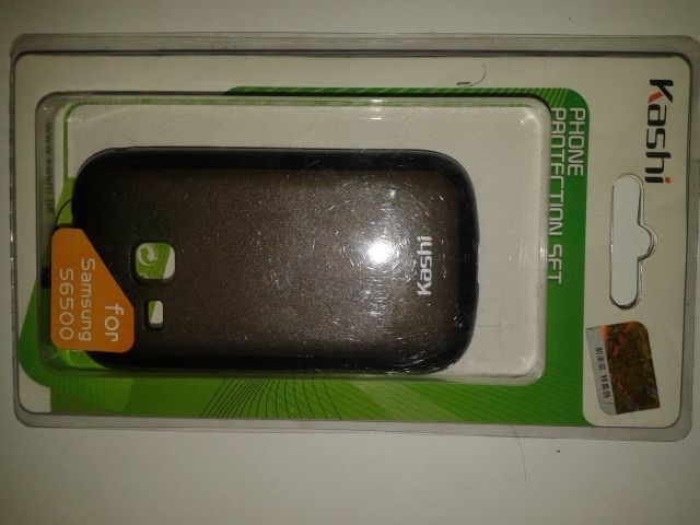 Продам чехлы на сотовые телефоны