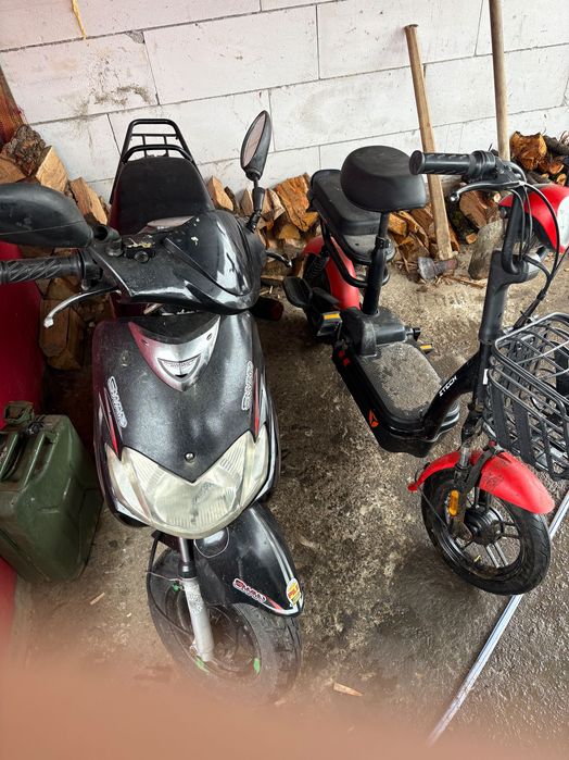 De vânzare scuter electric și pe benzină