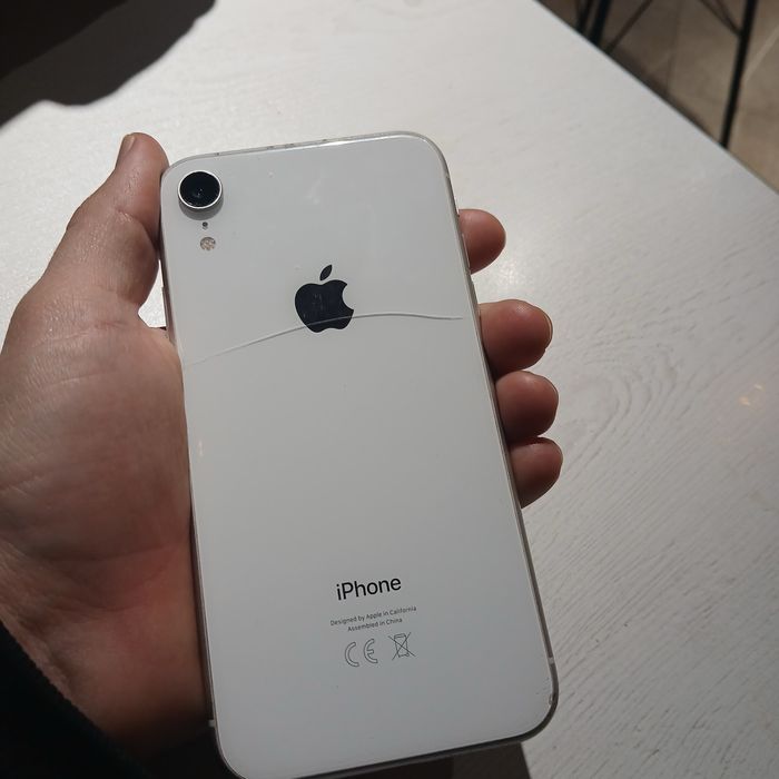 Iphone xr ideal holatda