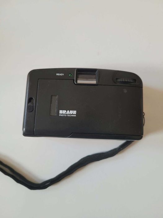 Лентов фотоапарат Braun New Handy Point and Shoot