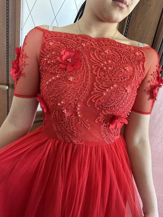 Продам платье новое