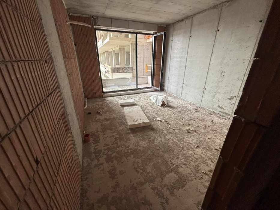 Продава се Едностаен апартамент в Пловдив, Тракия - 40 кв.м за 1300 €/кв.м - Снимка #1