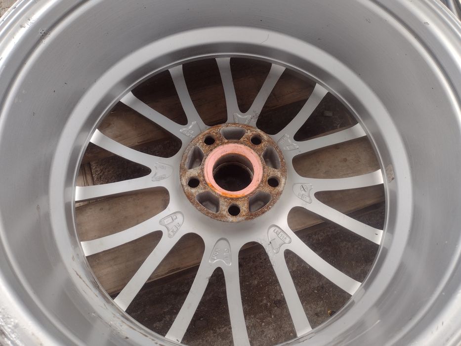 AUTEC 19-5x112 ET35 8.5j Шкода Октавия VRS