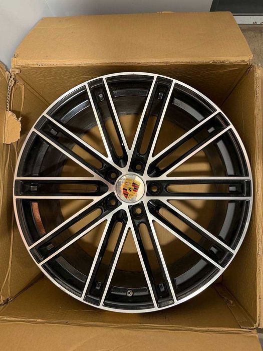 Оригинални джанти Porsche R22 + зимни гуми Pirelli – комплект